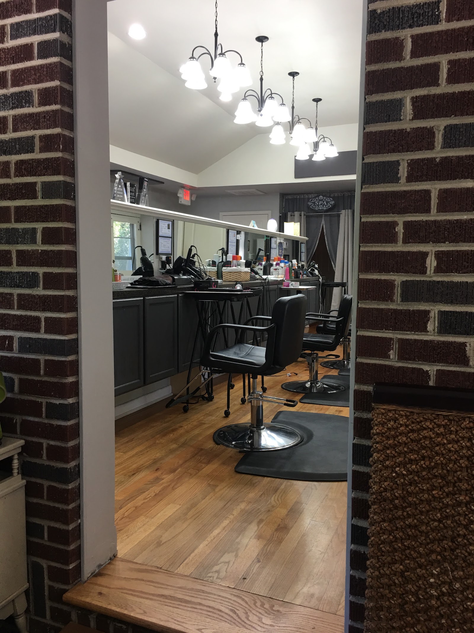 Signori Mani Salon And Day Spa nail work in Summerville, South Carolina