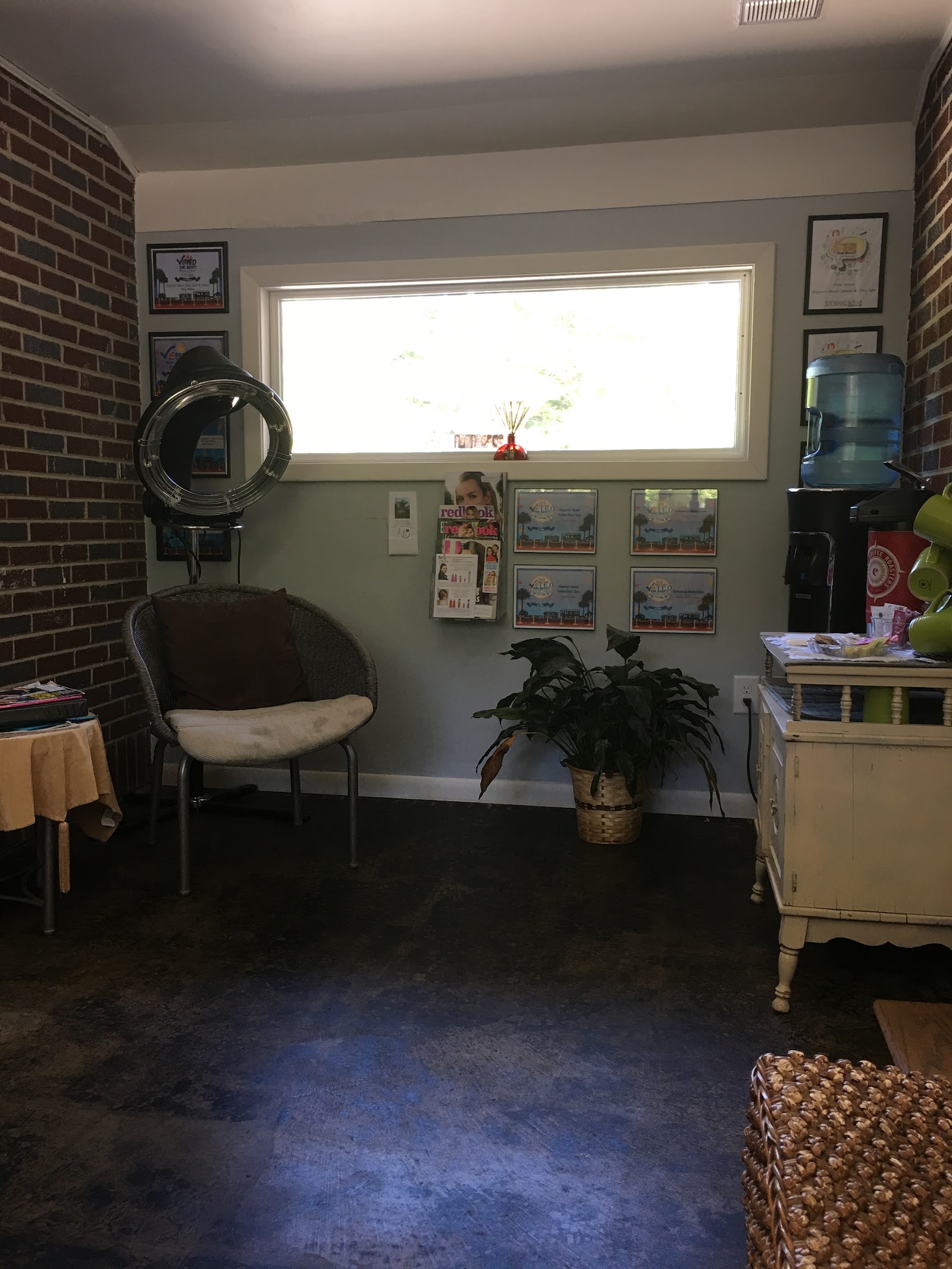 Signori Mani Salon And Day Spa nail photo 2